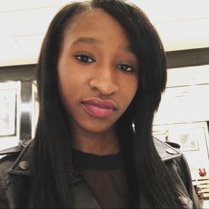 Meet your Posher, Iesha